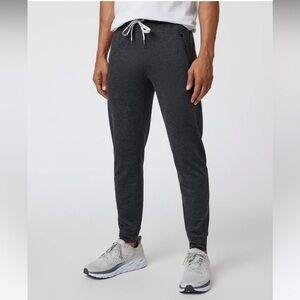 Vuori Men's Ponto Performace Charcoal Gray Jogger Pants